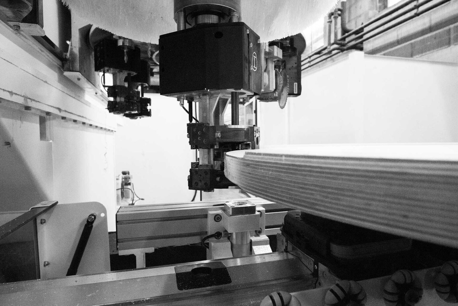Shaped Edge Banding Machine